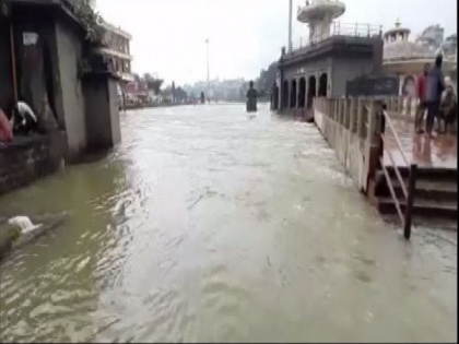 Maharashtra: Water level rises in Godavari after heavy rainfall | Maharashtra: Water level rises in Godavari after heavy rainfall