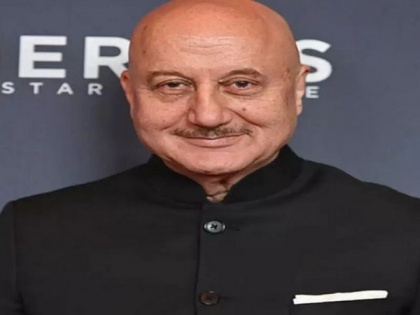 Anupam Kher shares video of Russian army school cadets singing iconic patriotic song 'Ae Watan' | Anupam Kher shares video of Russian army school cadets singing iconic patriotic song 'Ae Watan'