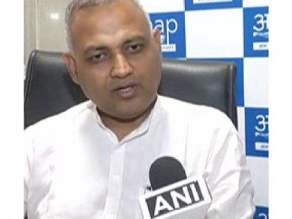 Court directs UP police to produce AAP MLA Somnath Bharti in Delhi | Court directs UP police to produce AAP MLA Somnath Bharti in Delhi