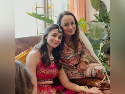 Soni Razdan shares dreamy picture of her 'heartbeats' Ranbir Kapoor, Alia Bhatt from their wedding ceremony | Soni Razdan shares dreamy picture of her 'heartbeats' Ranbir Kapoor, Alia Bhatt from their wedding ceremony