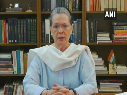 Cong president Sonia Gandhi discharged from hsopital | Cong president Sonia Gandhi discharged from hsopital