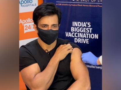 Sonu Sood receives first shot of COVID-19 vaccine | Sonu Sood receives first shot of COVID-19 vaccine