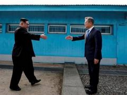 North Korea answered one of two routine liaison calls from South Korea amid leaflets tension | North Korea answered one of two routine liaison calls from South Korea amid leaflets tension