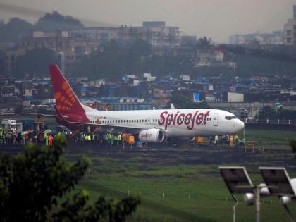 SpiceJet says 11 flyers hospitalised after Mumbai-Dugrapur flight turbulence, 8 discharged | SpiceJet says 11 flyers hospitalised after Mumbai-Dugrapur flight turbulence, 8 discharged