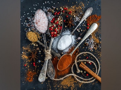 Adding a blend of spices to a meal may help lower inflammation | Adding a blend of spices to a meal may help lower inflammation