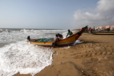 Eight Indian fishermen from Rameswaram arrested by Sri Lankan Navy | Eight Indian fishermen from Rameswaram arrested by Sri Lankan Navy Eight Indian fishermen from Rameswaram arrested by Sri Lankan Navy | Eight Indian fishermen from Rameswaram arrested by Sri Lankan Navy