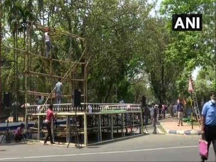 WB polls: Special stage, ramps setup for Mamata ahead of her roadshow in Kolkata | WB polls: Special stage, ramps setup for Mamata ahead of her roadshow in Kolkata