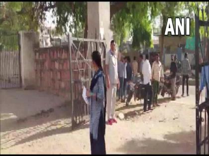 Amid curfew in Karauli students gave Board examination on Monday | Amid curfew in Karauli students gave Board examination on Monday
