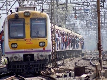 Suburban train services to be reduced to bare minimum on March 22: Indian Railways | Suburban train services to be reduced to bare minimum on March 22: Indian Railways