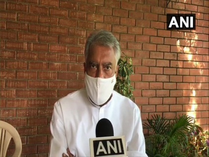 Harsimrat Kaur's resignation was out of compulsion: Cong's Sunil Jakhar | Harsimrat Kaur's resignation was out of compulsion: Cong's Sunil Jakhar