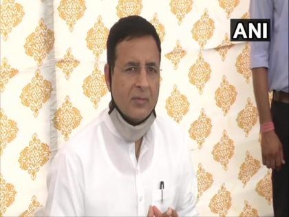 Leave BJP's security cover if you don't want to join it: Surjewala to Pilot | Leave BJP's security cover if you don't want to join it: Surjewala to Pilot Leave BJP's security cover if you don't want to join it: Surjewala to Pilot | Leave BJP's security cover if you don't want to join it: Surjewala to Pilot