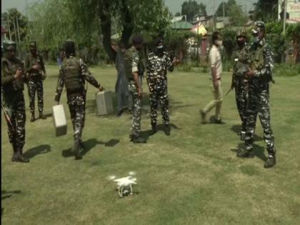 Ahead of Independence Day, security forces conduct drone surveillance drill in J-K's Srinagar | Ahead of Independence Day, security forces conduct drone surveillance drill in J-K's Srinagar