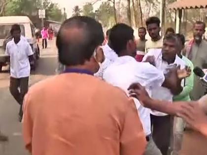 West Bengal polls: CPM leader Sushanta Ghosh attacked by unknown miscreants | West Bengal polls: CPM leader Sushanta Ghosh attacked by unknown miscreants West Bengal polls: CPM leader Sushanta Ghosh attacked by unknown miscreants | West Bengal polls: CPM leader Sushanta Ghosh attacked by unknown miscreants