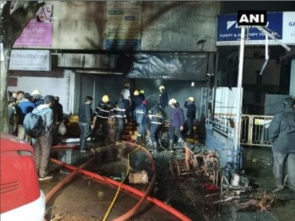 Pune: Fire breaks out in electric bike showroom | Pune: Fire breaks out in electric bike showroom