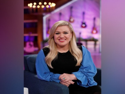 Kelly Clarkson reveals her kids are receiving therapy amid divorce from Brandon Blackstock | Kelly Clarkson reveals her kids are receiving therapy amid divorce from Brandon Blackstock