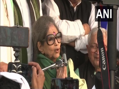 Mahatma Gandhi's granddaughter extends support to agitating farmers, says visit to Ghazipur 'apolitical' | Mahatma Gandhi's granddaughter extends support to agitating farmers, says visit to Ghazipur 'apolitical'
