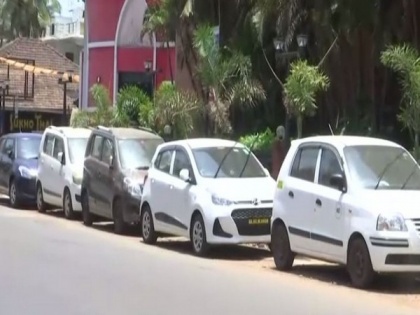 Despite Goa declared green zone, taxi drivers struggle to survive | Despite Goa declared green zone, taxi drivers struggle to survive