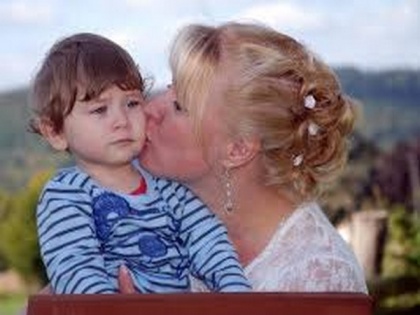 Children having a loving bond with mother less likely to enter into abusive relationships: Study | Children having a loving bond with mother less likely to enter into abusive relationships: Study