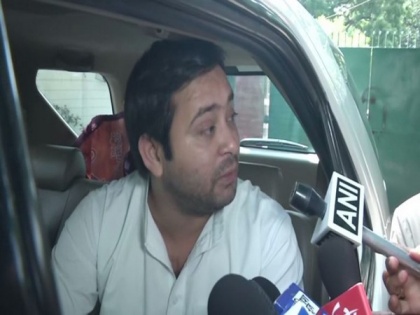 'If you have so much confidence in yourself, fight the elections alone,' Tejashwi tells Nitish Kumar | 'If you have so much confidence in yourself, fight the elections alone,' Tejashwi tells Nitish Kumar