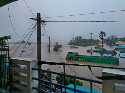 Bodies of five washed away in Telangana floods found, search on for eight others | Bodies of five washed away in Telangana floods found, search on for eight others