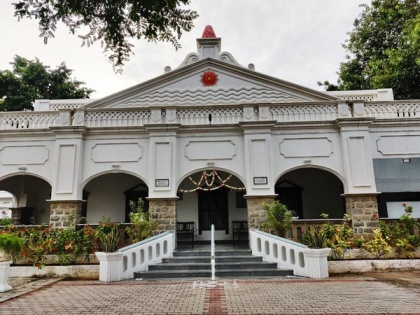 Parsi Fire Temple in Secunderabad celebrates centenary, amid COVID-19 | Parsi Fire Temple in Secunderabad celebrates centenary, amid COVID-19