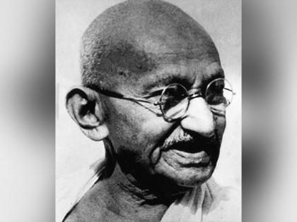 US: Life-sized Mahatma Gandhi statue vandalised in New York | US: Life-sized Mahatma Gandhi statue vandalised in New York US: Life-sized Mahatma Gandhi statue vandalised in New York | US: Life-sized Mahatma Gandhi statue vandalised in New York