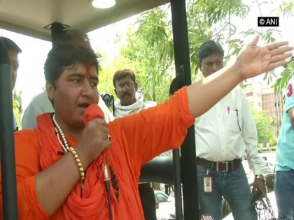 After removal of Article 370, Ram temple will now be built in Ayodhya: Pragya Thakur | After removal of Article 370, Ram temple will now be built in Ayodhya: Pragya Thakur