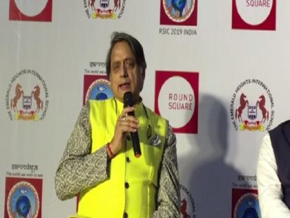 People should not be afraid of terror attack, but govt should be prepared: Tharoor | People should not be afraid of terror attack, but govt should be prepared: Tharoor