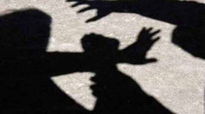 Delhi: Teenage student assaulted by teachers for peeping out of window; FIR lodged | Delhi: Teenage student assaulted by teachers for peeping out of window; FIR lodged Delhi: Teenage student assaulted by teachers for peeping out of window; FIR lodged | Delhi: Teenage student assaulted by teachers for peeping out of window; FIR lodged