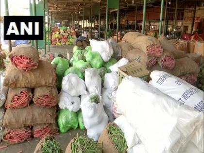 Uttarakhand vegetable traders suffer losses amid lockdown | Uttarakhand vegetable traders suffer losses amid lockdown
