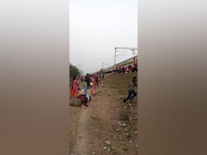 Guwahati-Bikaner Express derails near Domohani in West Bengal | Guwahati-Bikaner Express derails near Domohani in West Bengal