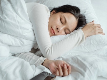 Completing recommended sleeping hours could lead to smarter snacking choices: Study | Completing recommended sleeping hours could lead to smarter snacking choices: Study