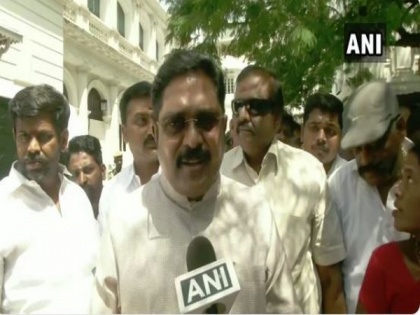 Tried best to persuade Sasikala out of "stepping aside", says nephew TTV Dhinakaran | Tried best to persuade Sasikala out of "stepping aside", says nephew TTV Dhinakaran
