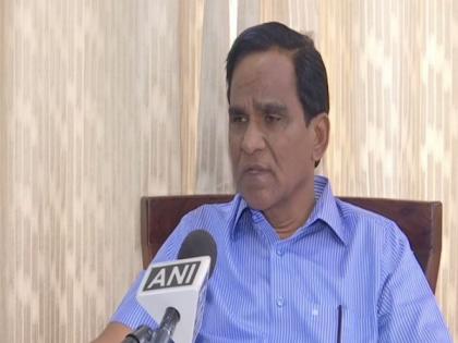 Union Minister terms Opposition hypocritical for calling BJP 'communal' | Union Minister terms Opposition hypocritical for calling BJP 'communal'