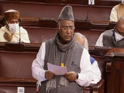 Widespread unemployment prevalent in country: Mallikarjun Kharge slams Centre | Widespread unemployment prevalent in country: Mallikarjun Kharge slams Centre Widespread unemployment prevalent in country: Mallikarjun Kharge slams Centre | Widespread unemployment prevalent in country: Mallikarjun Kharge slams Centre