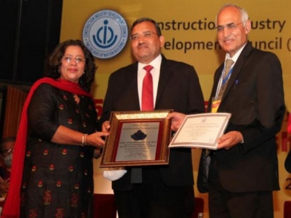IRCON CMD wins 'Industry Doyen' Award at 12th CIDC Vishwakarma Awards 2021 | IRCON CMD wins 'Industry Doyen' Award at 12th CIDC Vishwakarma Awards 2021