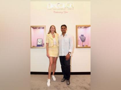 DIACOLOR India's leading jewellery brand partners with the India Art Fair 2022, showcases its timeless jewels along with artworks by eco-artist Natalia Kapchuk | DIACOLOR India's leading jewellery brand partners with the India Art Fair 2022, showcases its timeless jewels along with artworks by eco-artist Natalia Kapchuk DIACOLOR India's leading jewellery brand partners with the India Art Fair 2022, showcases its timeless jewels along with artworks by eco-artist Natalia Kapchuk | DIACOLOR India's leading jewellery brand partners with the India Art Fair 2022, showcases its timeless jewels along with artworks by eco-artist Natalia Kapchuk