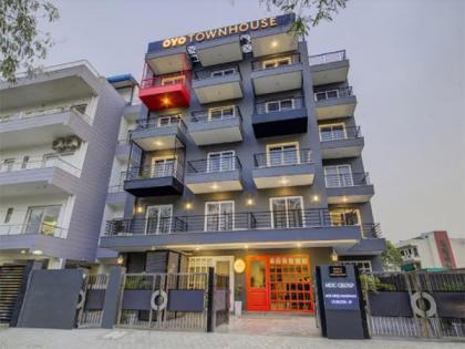 OYO offers stays at a flat price of INR 499 for Holi weekend | OYO offers stays at a flat price of INR 499 for Holi weekend