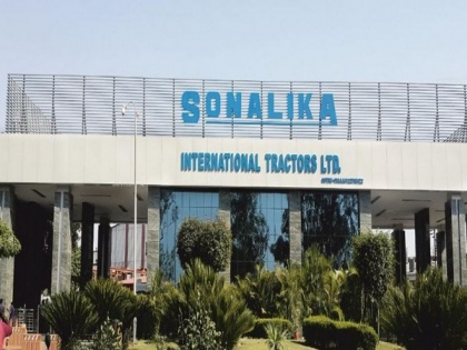 Sonalika announces financial support up to Rs 2 lakh for dealers and their employees amid COVID-19 | Sonalika announces financial support up to Rs 2 lakh for dealers and their employees amid COVID-19