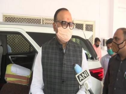 We are working on issue of air pollution, says UP Minister after Mayawati, Akhilesh remarks | We are working on issue of air pollution, says UP Minister after Mayawati, Akhilesh remarks We are working on issue of air pollution, says UP Minister after Mayawati, Akhilesh remarks | We are working on issue of air pollution, says UP Minister after Mayawati, Akhilesh remarks