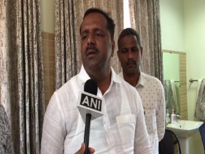 Yediyurappa stopped 'Anna Bhagya scheme' in Karnataka, alleges UT Khader | Yediyurappa stopped 'Anna Bhagya scheme' in Karnataka, alleges UT Khader
