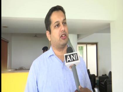 Loyalty of Cong MLAs in BJP under cloud: Utpal Parrikar | Loyalty of Cong MLAs in BJP under cloud: Utpal Parrikar