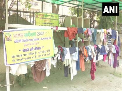 SDMC starts Neki ki Deewar campaign for the needy in Delhi's Dwarka | SDMC starts Neki ki Deewar campaign for the needy in Delhi's Dwarka