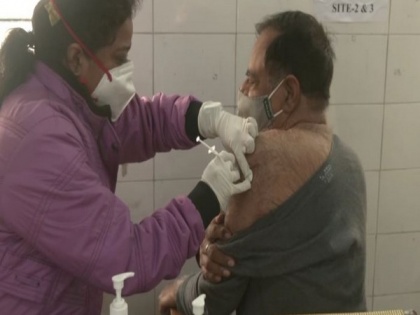 Assam administers total 7921 'precautionary dose' of COVID-19 vaccine today | Assam administers total 7921 'precautionary dose' of COVID-19 vaccine today