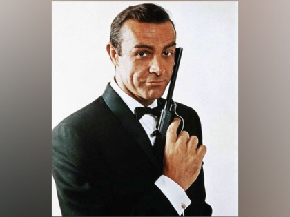 Bollywood mourns demise of Sean Connery, Lata Mangeshkar calls him 'Perfect Bond' | Bollywood mourns demise of Sean Connery, Lata Mangeshkar calls him 'Perfect Bond'