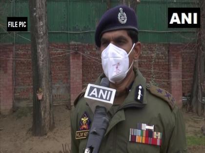 Kashmir Police, CRPF officers review security arrangements ahead of Amarnath Yatra | Kashmir Police, CRPF officers review security arrangements ahead of Amarnath Yatra Kashmir Police, CRPF officers review security arrangements ahead of Amarnath Yatra | Kashmir Police, CRPF officers review security arrangements ahead of Amarnath Yatra