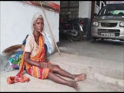 Durgapur: Woman gives birth on road after district hospital denies admission | Durgapur: Woman gives birth on road after district hospital denies admission