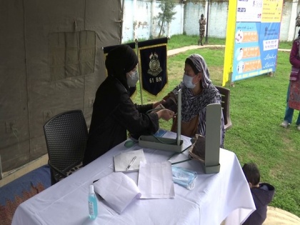 CRPF organises free medical camp in Srinagar, distributes medicines, COVID-19 safety kit | CRPF organises free medical camp in Srinagar, distributes medicines, COVID-19 safety kit