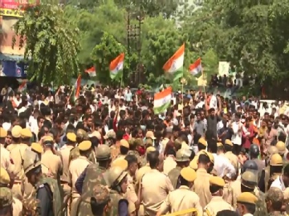 Unemployed youth marching to Rajasthan assembly stopped by police | Unemployed youth marching to Rajasthan assembly stopped by police