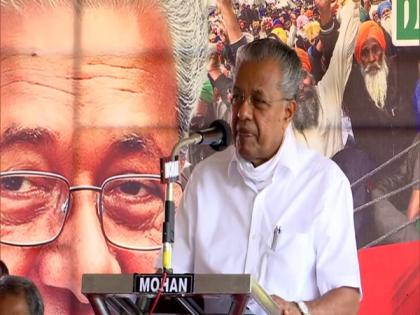 Kerala in solidarity with agitating farmers, says Pinarayi Vijayan | Kerala in solidarity with agitating farmers, says Pinarayi Vijayan Kerala in solidarity with agitating farmers, says Pinarayi Vijayan | Kerala in solidarity with agitating farmers, says Pinarayi Vijayan